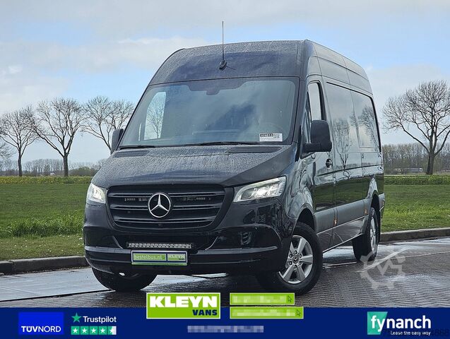 High-roof van MERCEDES-BENZ SPRINTER 319 L2H2 V6 LED Automaat