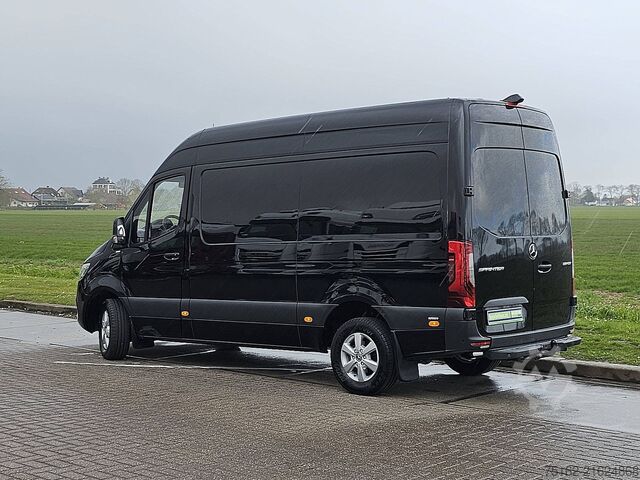 High-roof van MERCEDES-BENZ SPRINTER 319 L2H2 V6 LED Automaat