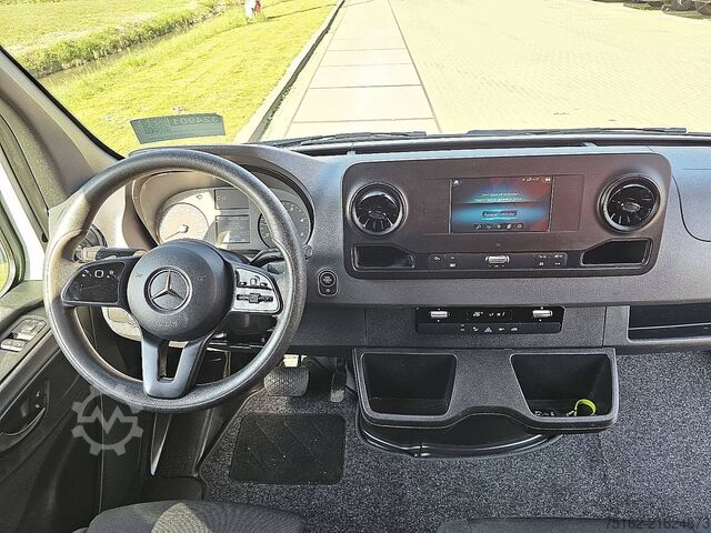 High-roof van MERCEDES-BENZ SPRINTER 314 L2H2 Mbux RWD Euro6!