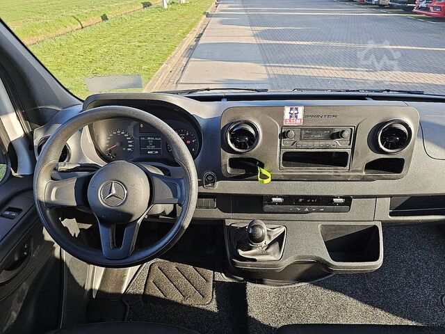 Suitcase MERCEDES-BENZ SPRINTER 315 Bakwagen Laadklep!