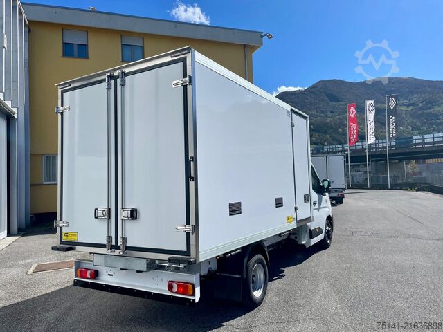 Isothermischer Kühlkoffer für 8 EPAL Paletten Renault Master 170.35