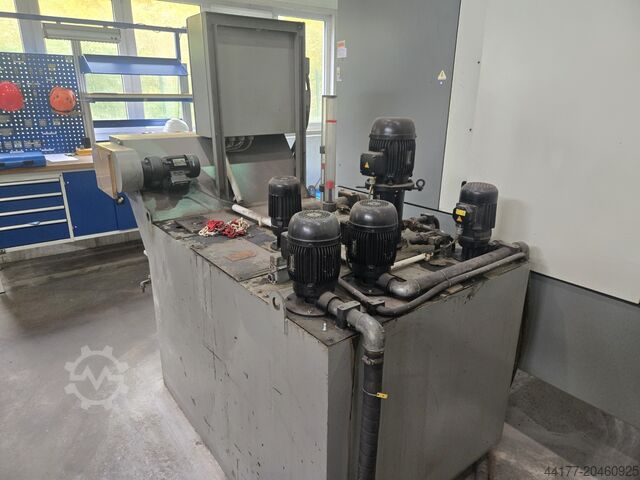 Universal-Bearbeitungszentrum DMG DMU 200 P