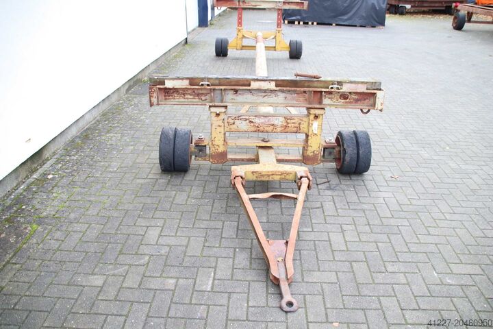 Heavy-duty transport vehicle 11 tons unbekannt Trägerabstand 5860 mm  Höhe 850 bis 1255 mm