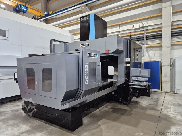 Vertikales Bearbeitungszentrum HURCO DCX 22i