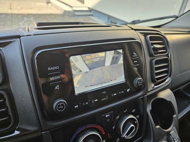 Van Fiat Ducato 35 MAXI L5H3 L4H3 17m³ 270° Schwingsitz