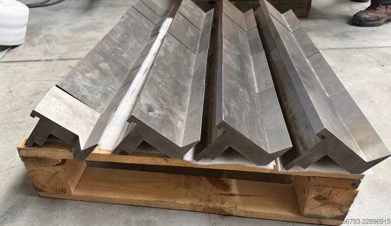 Schwenkbiegemaschine FASTI 726  3200 x 4,0 mm CNC