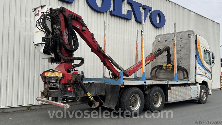 Timber transporter Volvo FH16