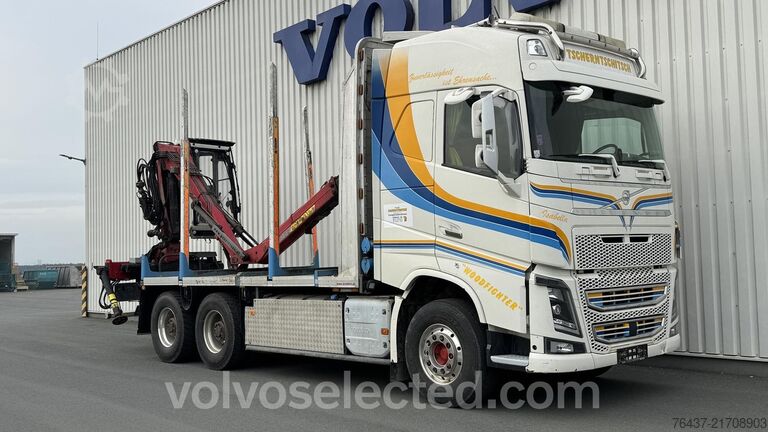 Timber transporter Volvo FH16