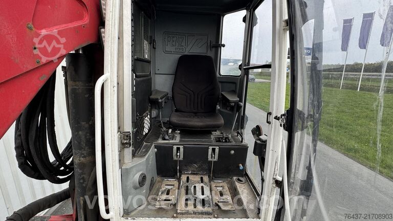 Timber transporter Volvo FH16