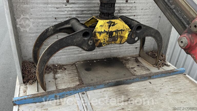 Timber transporter Volvo FH16