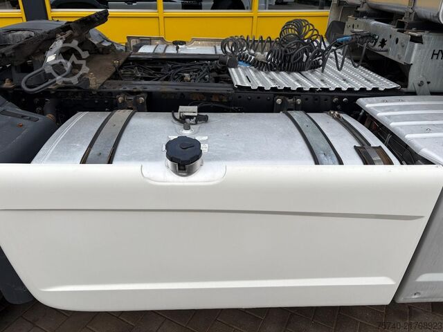 Standard tractor MAN TGX 18.460 + KIEPER HYDRAULIEK + DUBBEL BED