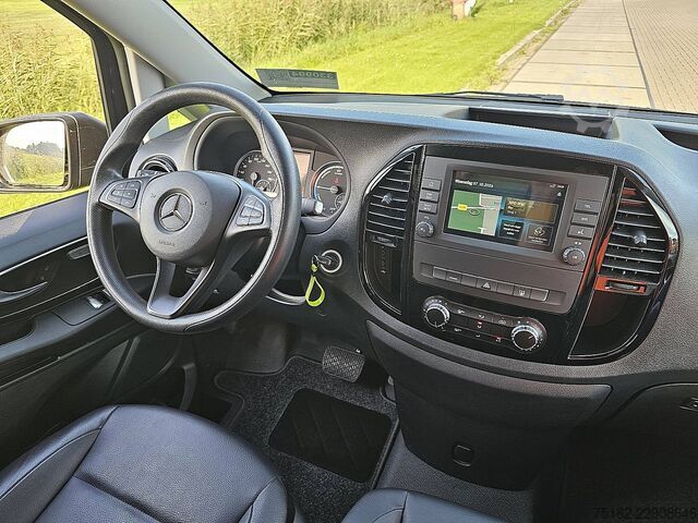 Hochdachkombi MERCEDES-BENZ EVITO L2 Bumpers-Kleur 66kWh 280KM WLTP Airco A...