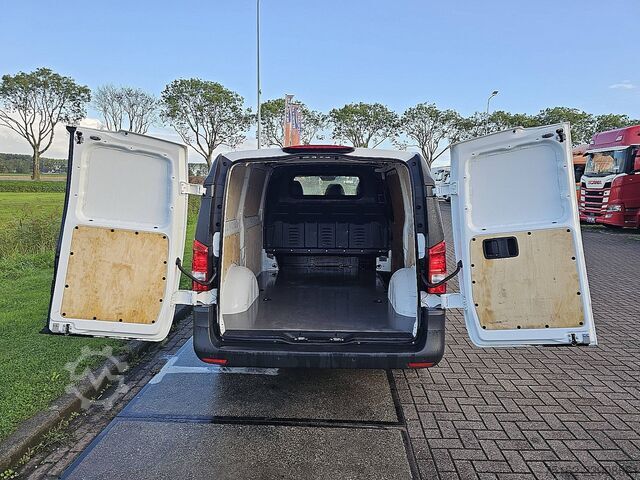High-roof van MERCEDES-BENZ VITO 110 L2 Airco Euro6 BPM-Vrij Achterdeuren 9...