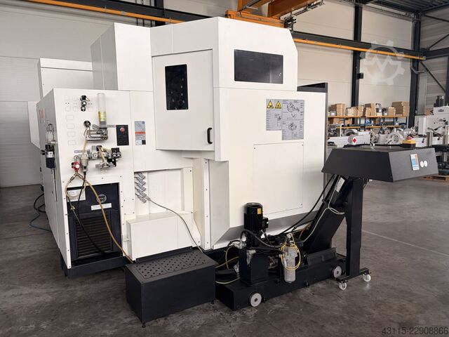 Vertical Machining Center with 4th/5th Mazak VCN 530C