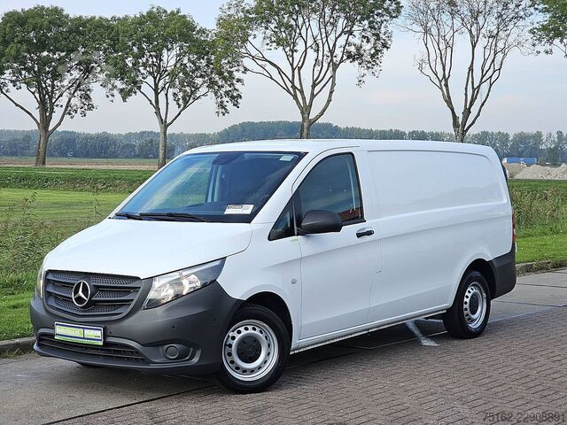 High-roof van MERCEDES-BENZ VITO 110 L2 Carplay Euro6 AC!