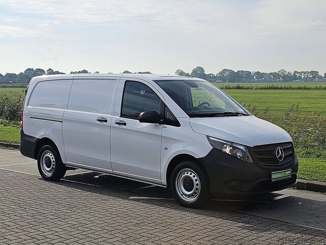 High-roof van MERCEDES-BENZ VITO 110 L2 Carplay Euro6 AC!