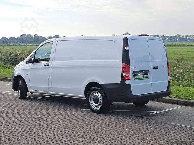 High-roof van MERCEDES-BENZ VITO 110 L2 Carplay Euro6 AC!