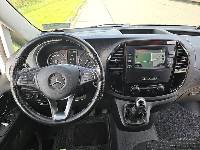 High-roof van MERCEDES-BENZ VITO 110 L2 Carplay Euro6 AC!