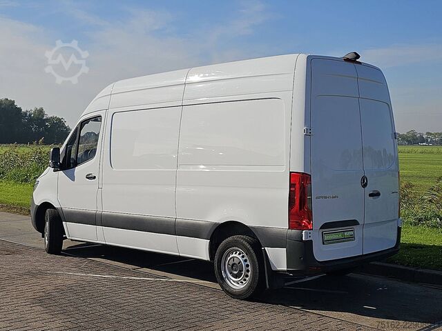 High-roof van MERCEDES-BENZ SPRINTER 311 L2H2 Mbux FWD Euro6 BPM-Vrij Airco...