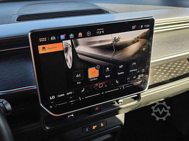 Passenger transportation VW ID.BUZZ GTX L2 LWB 86 kWh 4Motion 7 Persoons 2x...