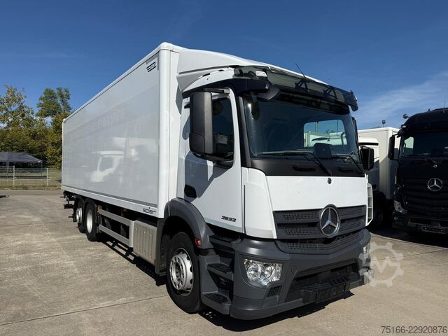 LKW mit Kofferaufbau MERCEDES-BENZ ACTROS 2532 L Koffer 8,50 m LBW 2 T*ORIGINAL KM