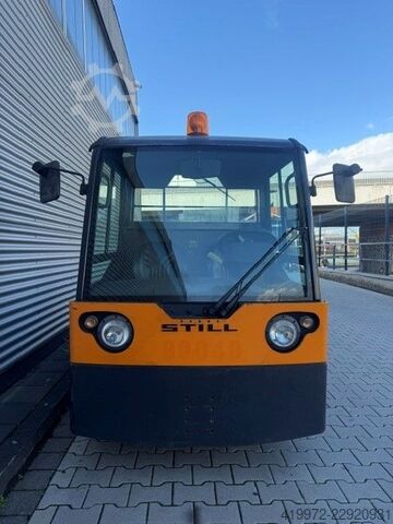 Tow Tractor Still R07-25