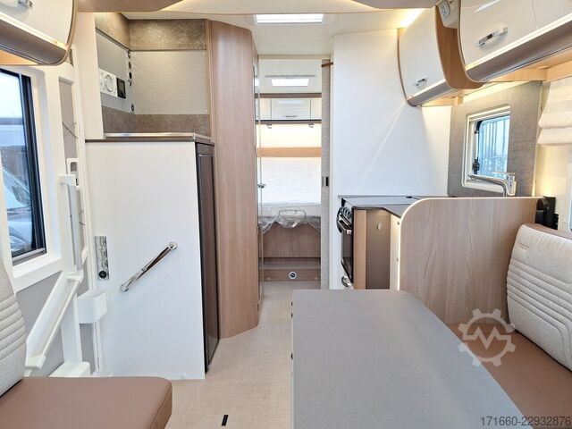 Teilintegriertes Wohnmobil BÜRSTNER Lyseo TD 736 Tageszulassung! 22.680 Euro sparen!