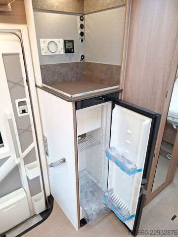 Teilintegriertes Wohnmobil BÜRSTNER Lyseo TD 736 Tageszulassung! 22.680 Euro sparen!