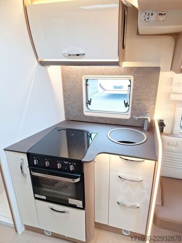 Teilintegriertes Wohnmobil BÜRSTNER Lyseo TD 736 Tageszulassung! 22.680 Euro sparen!