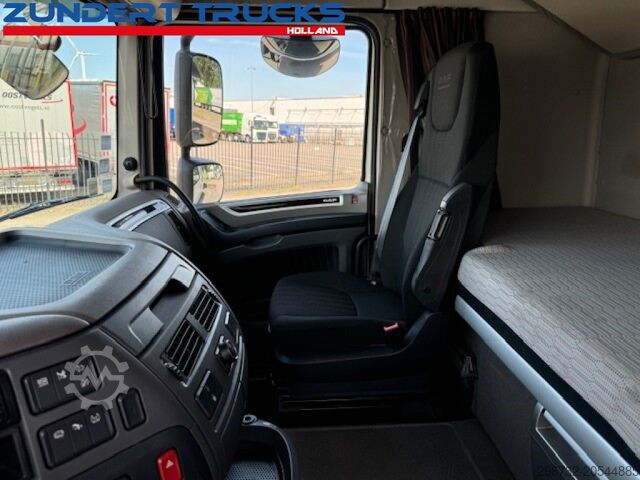 Standard-SZM DAF XF 480 SPACECAB