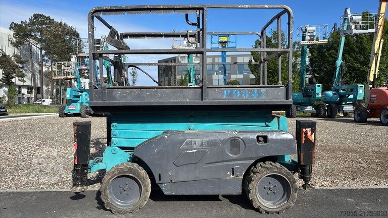Scissor Lift Haulotte Compact 12 Dx (12m)