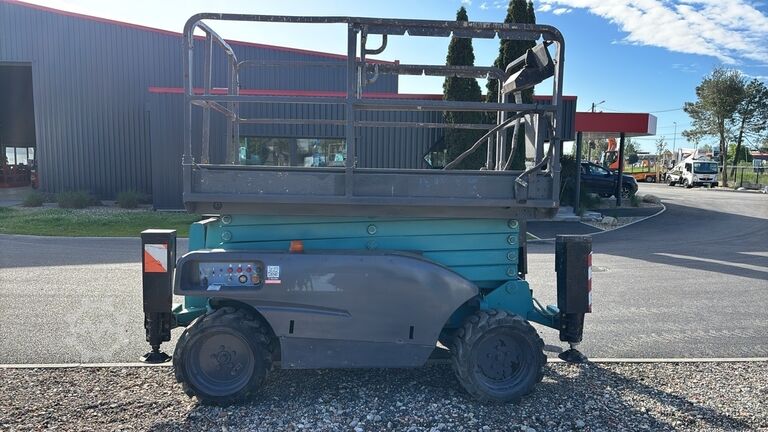 Scissor Lift Haulotte Compact 12 Dx (12m)