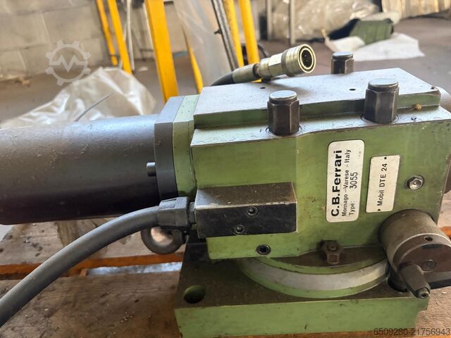 Vertical machining center Ferrari P46-S