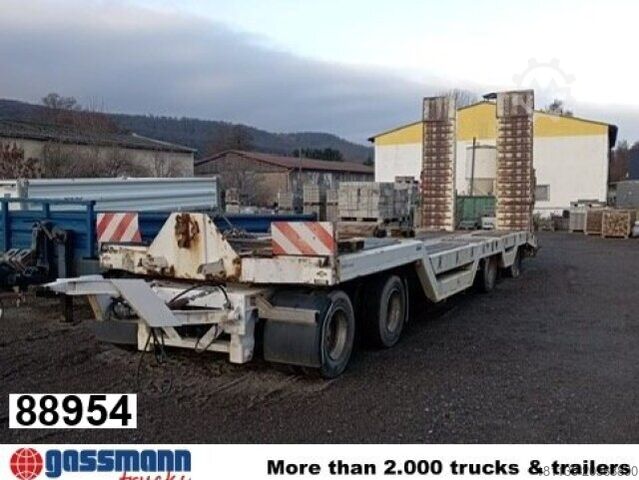 Low loader trailer  AT 400, Verbr. auf 3m, Radmulden, hydr. Rampen