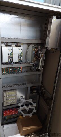 Industrial robot welding Cloos Romat 320