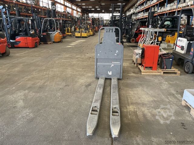 Niederhubkommissionierer Jungheinrich ECE 225