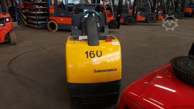 Low Level Order Picker Jungheinrich ECE 225 XL // Gabellänge 2,4m // Elektro