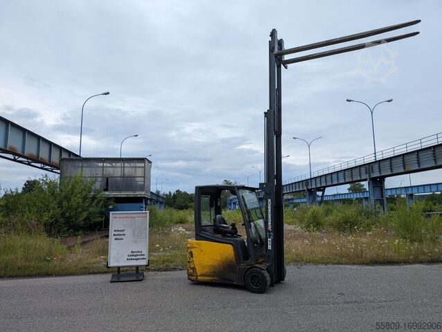 Elektro 3 Rad-Stapler Jungheinrich EFG 220 // Containerfähig // Elektro