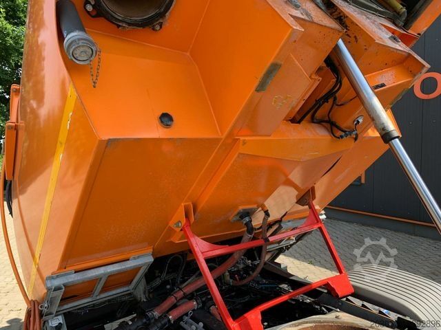 Road sweeper MERCEDES-BENZ Atego Kehrmaschine BUCHER CITYFANT 5000