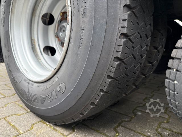 Road sweeper MERCEDES-BENZ Atego Kehrmaschine BUCHER CITYFANT 5000