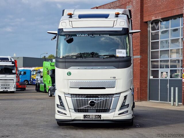 Volvo FH 16.700 Globetrotter 4x2 - NEW - Retarder - I-ParkCool - Alloy wheels - Mirror cameras - Volvo FH 16.700 Globetrotter 4x2 - NEW - Retarder - I...