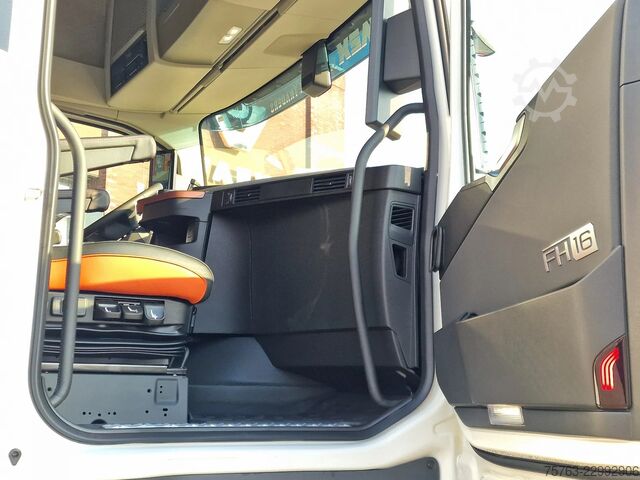 Volvo FH 16.700 Globetrotter 4x2 - NEW - Retarder - I-ParkCool - Alloy wheels - Mirror cameras - Volvo FH 16.700 Globetrotter 4x2 - NEW - Retarder - I...