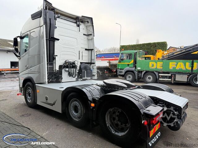 Standard tractor Volvo FH 460 6x2, 593.900 km