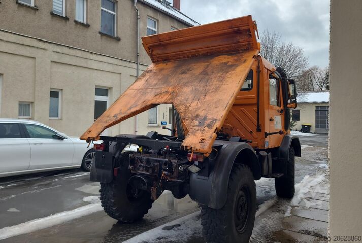 Commercial Vehicle - Tipper Mercedes-Benz Unimog 418/10