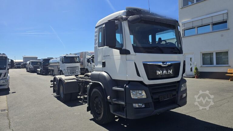 Truck chassis MAN TGS 26.420 6x2