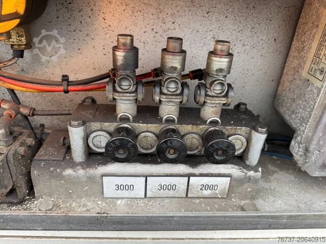 Tanker truck DAF LF 45 **FUELTANKER-PETROLIER-BELGIAN TRUCK**