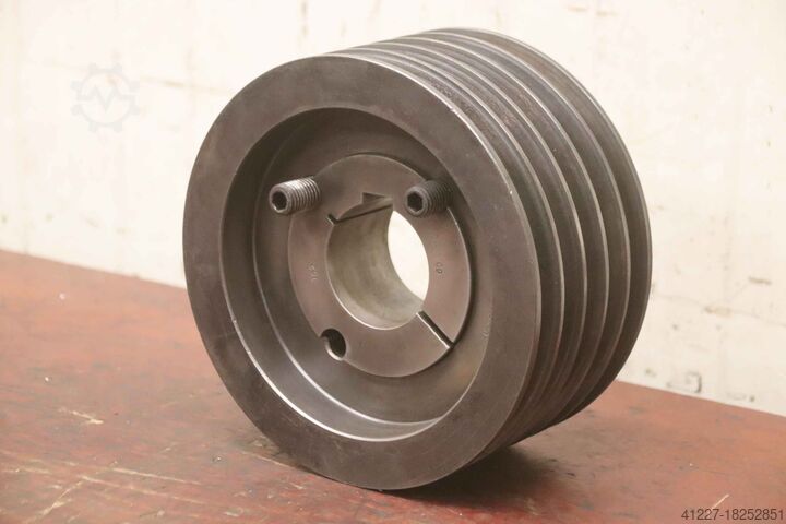V-belt pulley 5-groove Guss SPB 200-5 (17 mm)