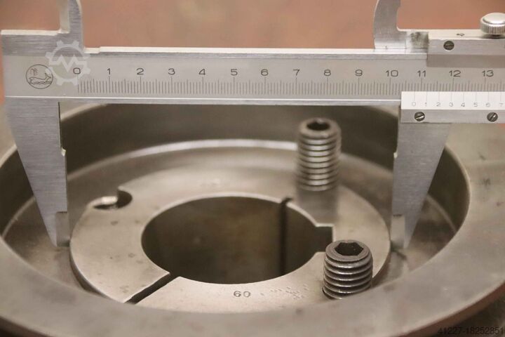 V-belt pulley 5-groove Guss SPB 200-5 (17 mm)