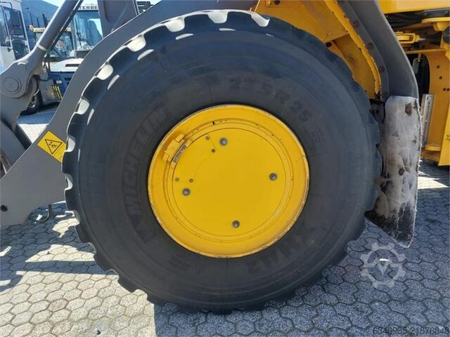 Construction equipment Volvo L110F
