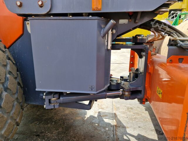 Single drum roller Hamm 311P